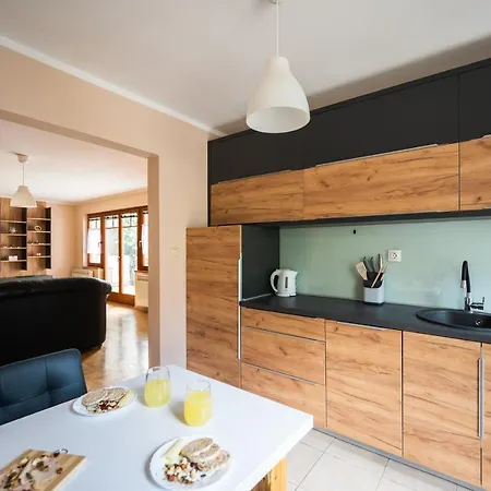 Duplex For Up To 12 People- Old Town Apartment Sarajevo