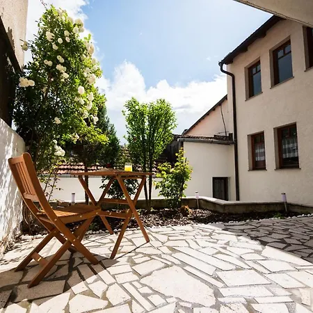 Duplex For Up To 12 People- Old Town Apartment *
