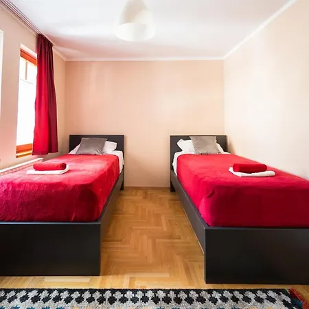 Duplex For Up To 12 People- Old Town アパート *