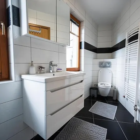 Duplex For Up To 12 People- Old Town Apartment Sarajevo