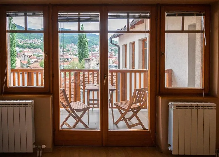 Duplex For Up To 12 People- Old Town