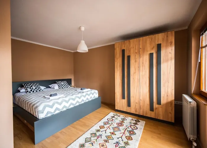 Duplex For Up To 12 People- Old Town Apartman